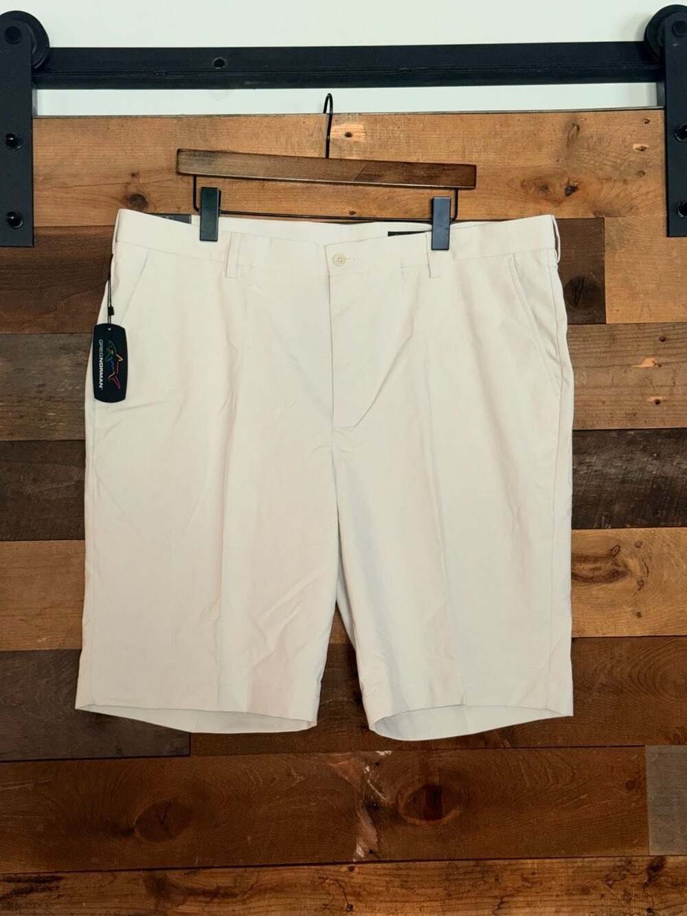 Greg Norman Performance Men's 40 Stretch Golf Shorts 0568